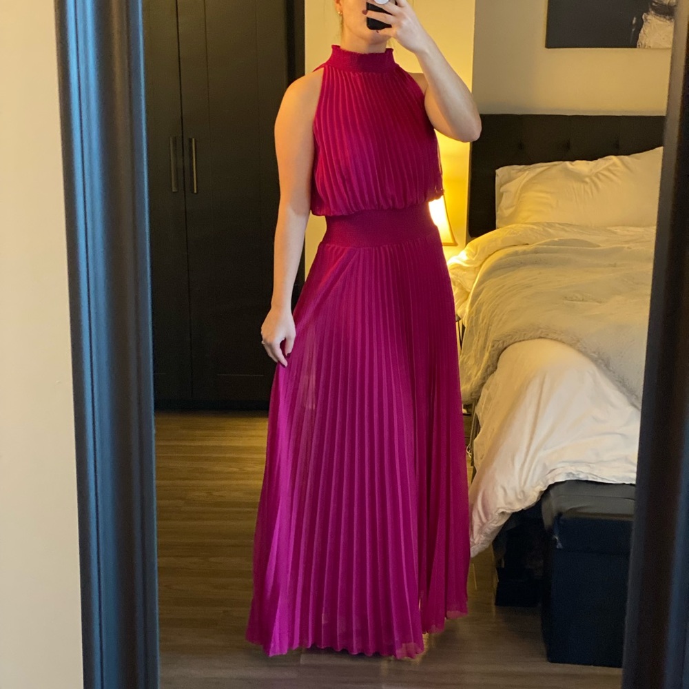 Xscape fuchsia pleated chiffon gown